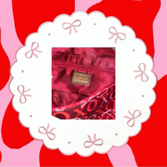 2000s xoxo purse 💋 - Picture 9 of 10